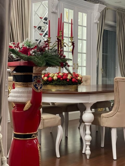 An American Christmas – Festive Home Décor